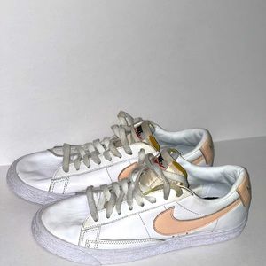 Nike low top blazer